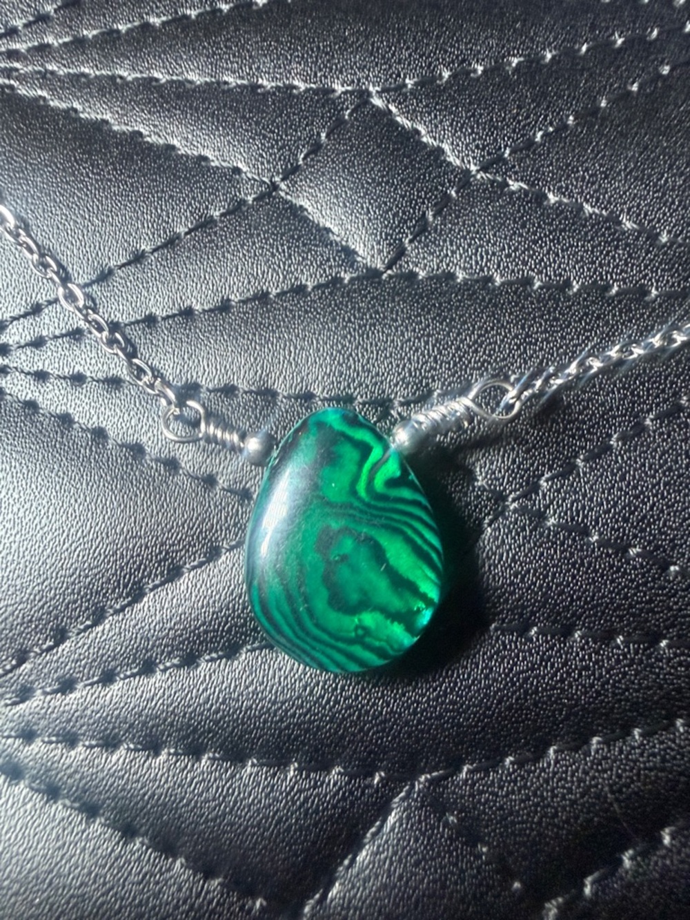Vibrant Abalone Shell Tear Drop Pendant Necklace Stainless Steel Minimalistic - Picture 2 of 4
